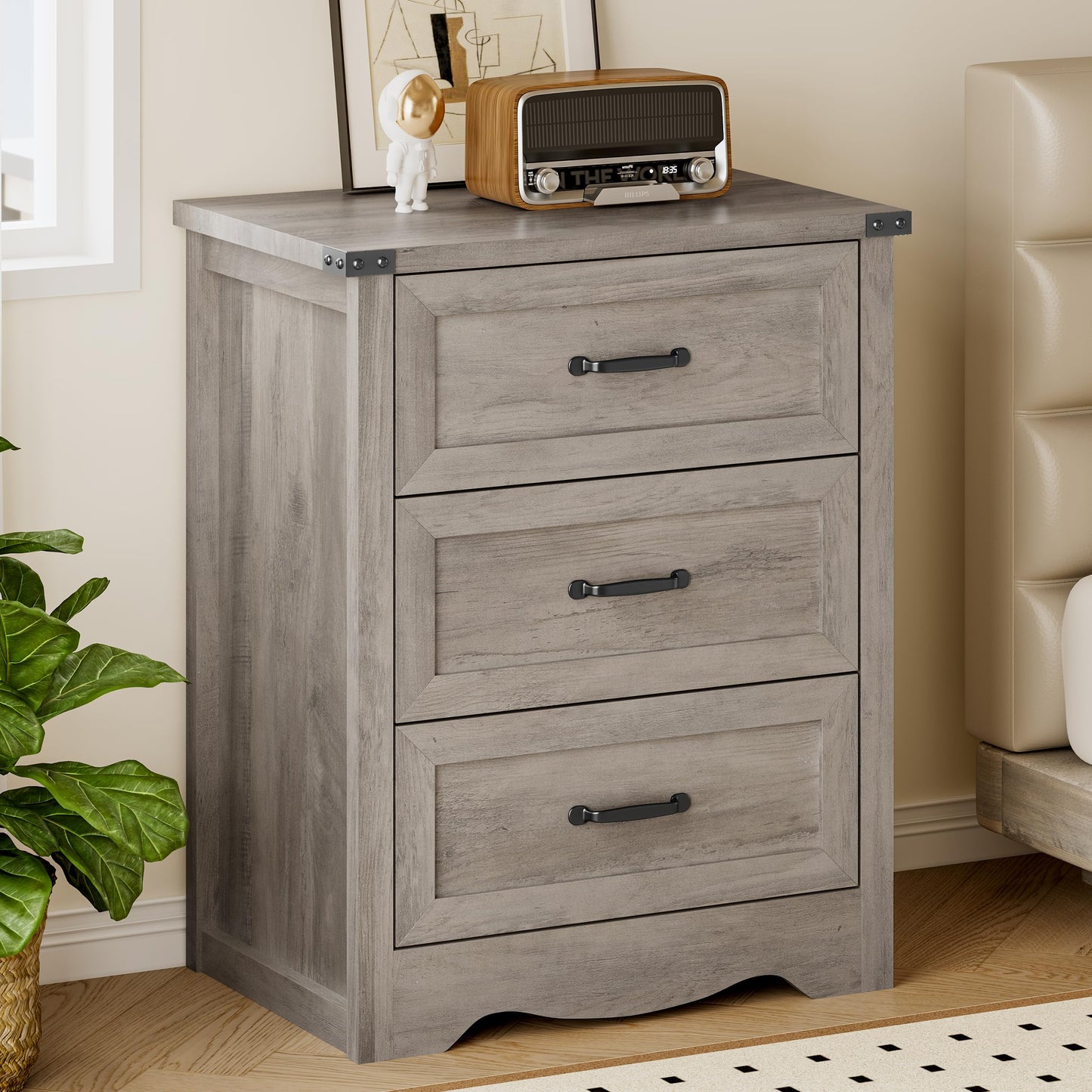 BORNOON 9-Drawer Dresser for Bedroom, Modern Wooden Chest of Drawers with Metal Handles, Anti-Tipping Design, Sturdy and Stable Storage Organizer for Living Room, Entryway, Home Office